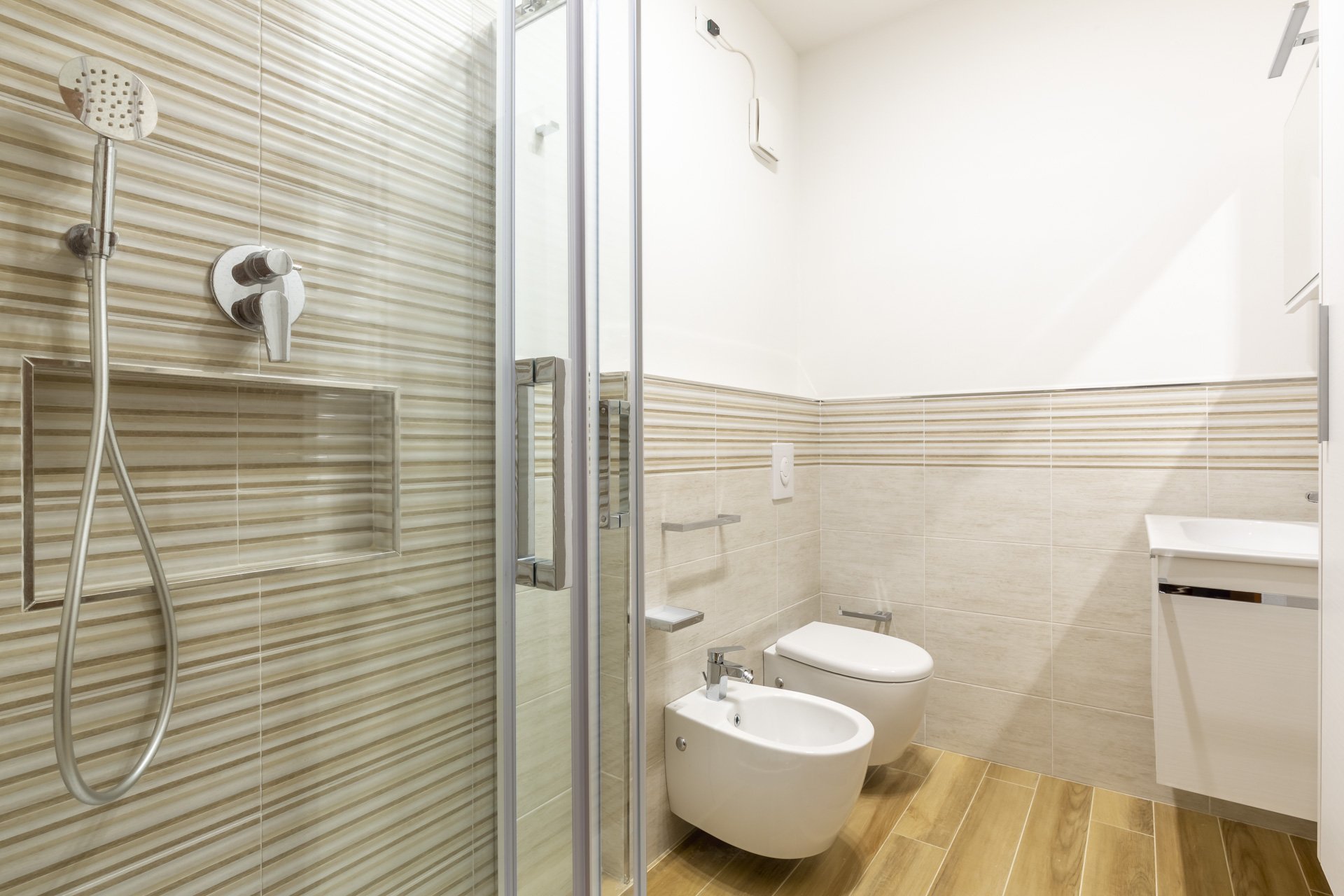 2021 11 prato menchini bagno 1