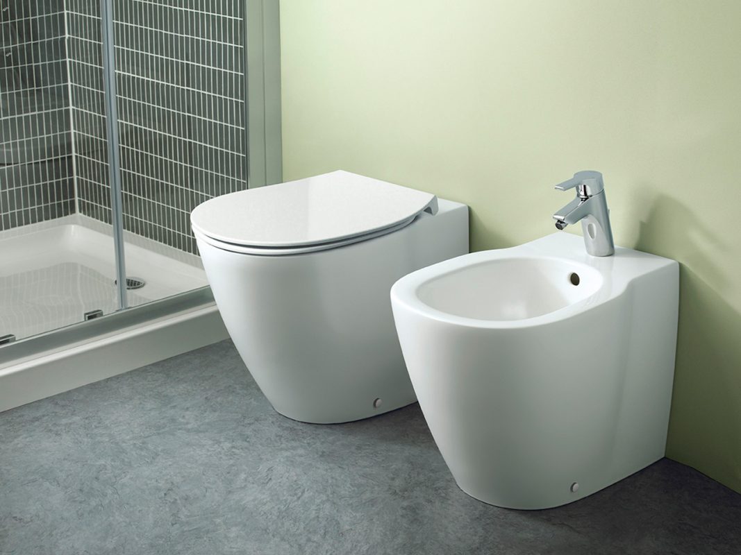 connect sanitari a terra amb zoom