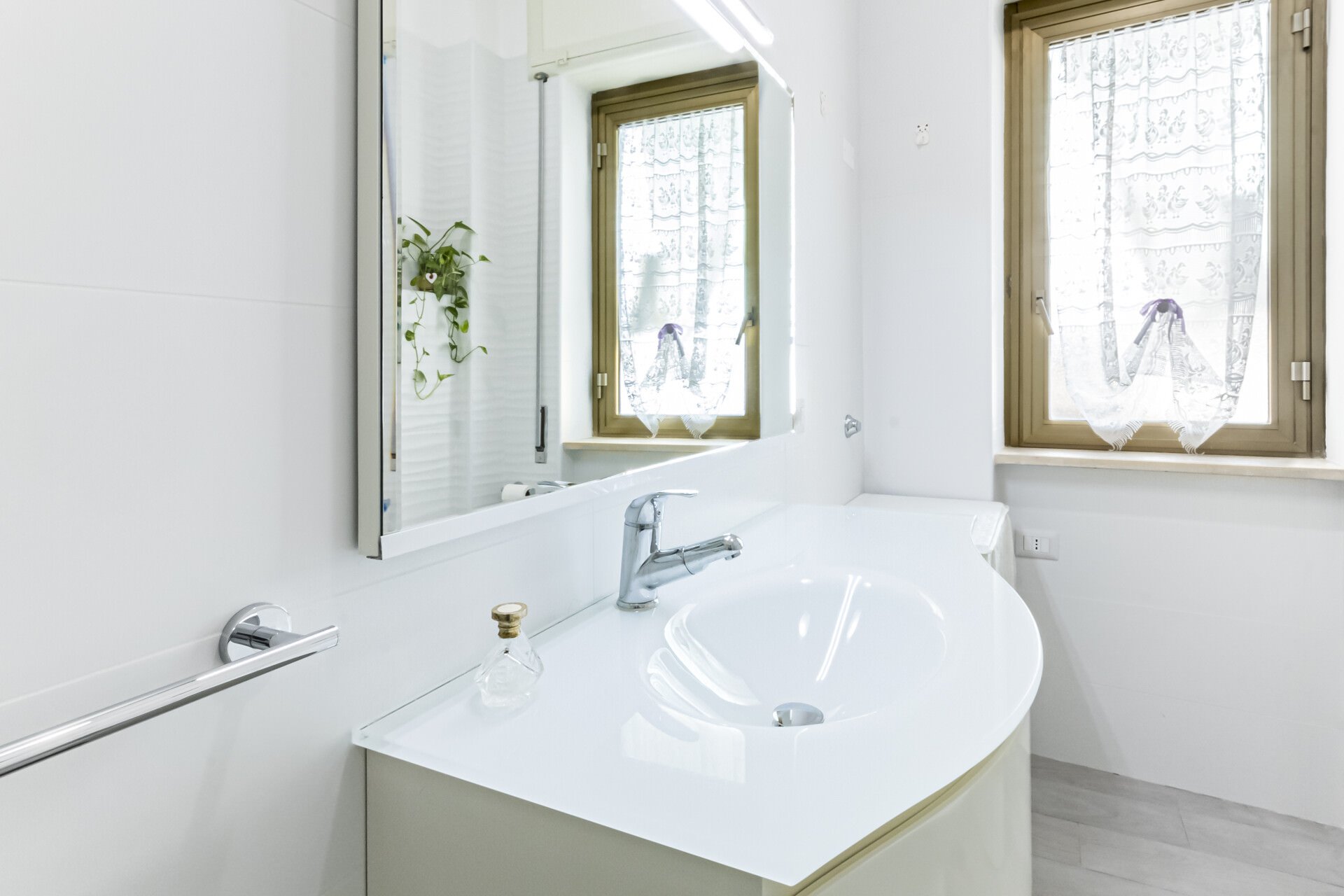 2022 07 napoli carafa bagno 05