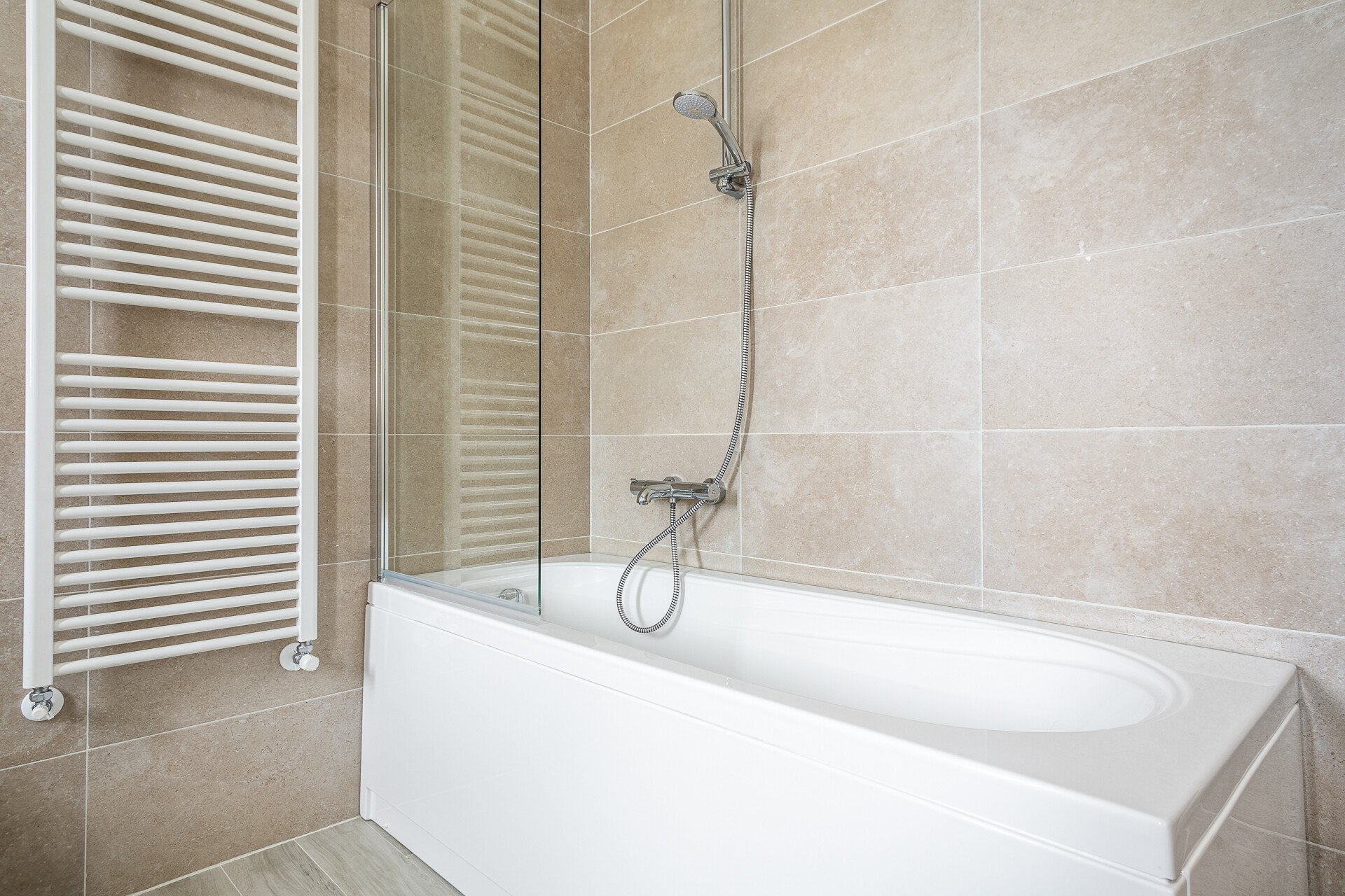 2022 09 gavirate 2 bagni 05