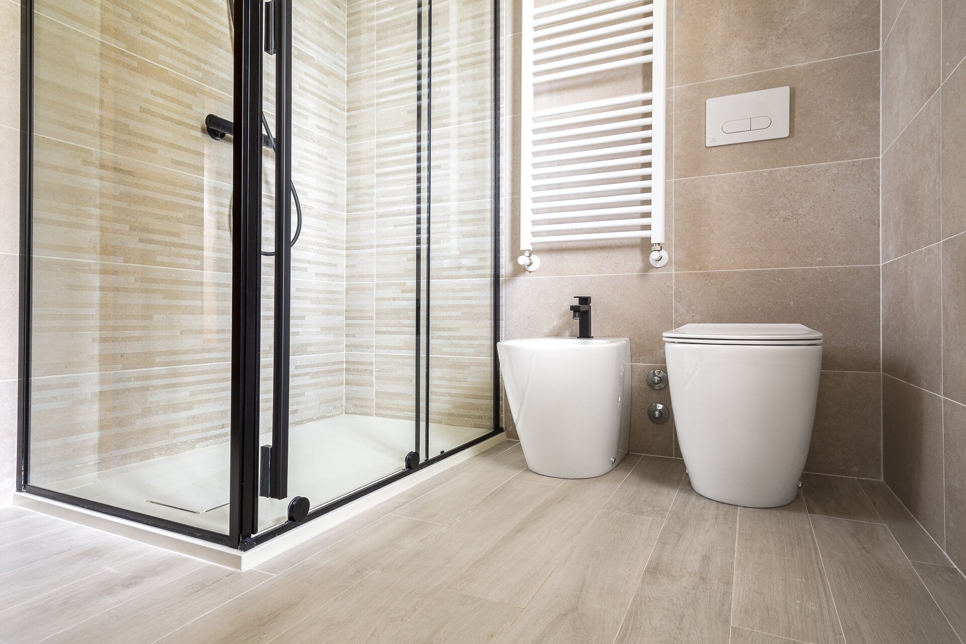 2022 09 gavirate 2 bagni 09