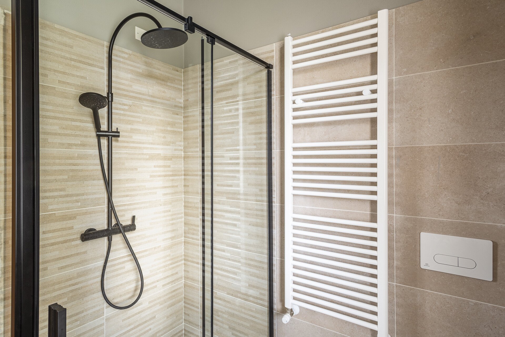 2022 09 gavirate 2 bagni 12