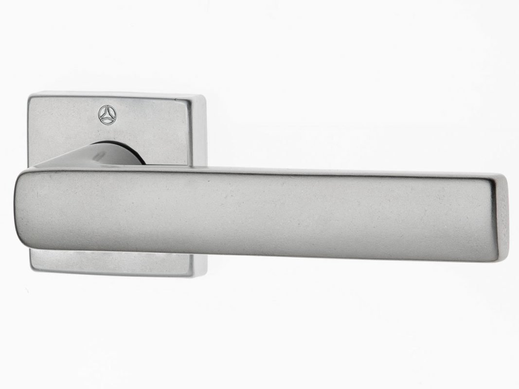 maniglia block argento minimale zoom
