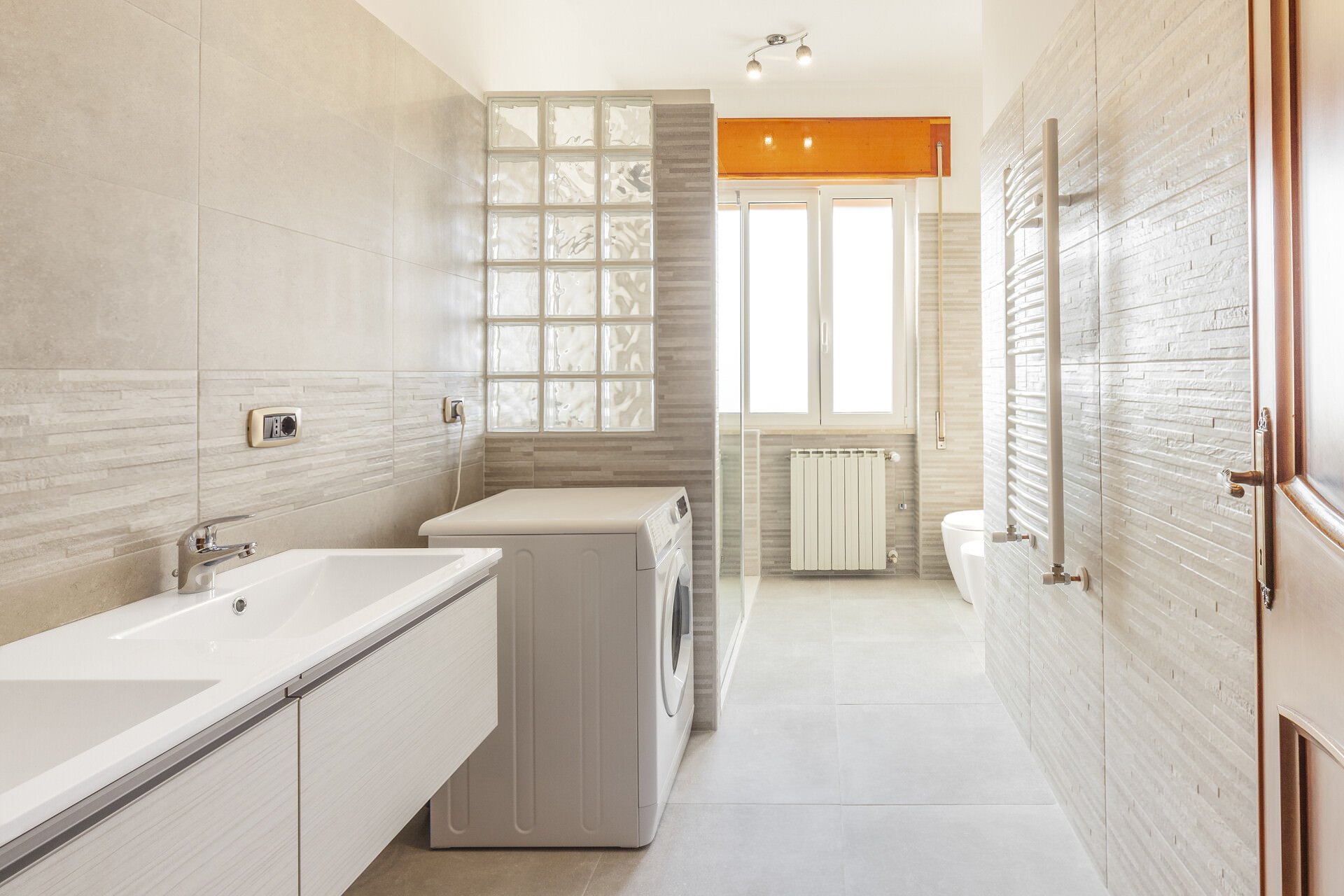 2023 02 cisterna latina bagno 01