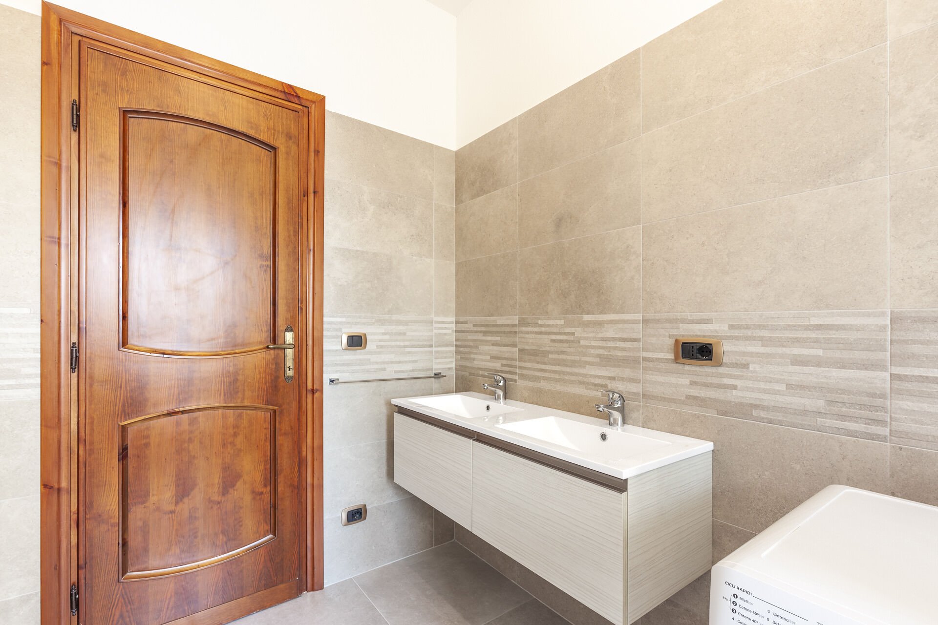 2023 02 cisterna latina bagno 03